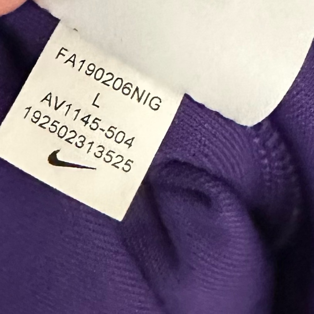 Nike LA Lakers Team Issued Purple Shorts - Picture 5 of 5
